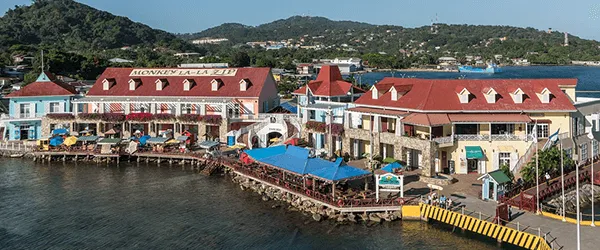 Roatán cruise terminal — Monkey La-La at the West End cruise port