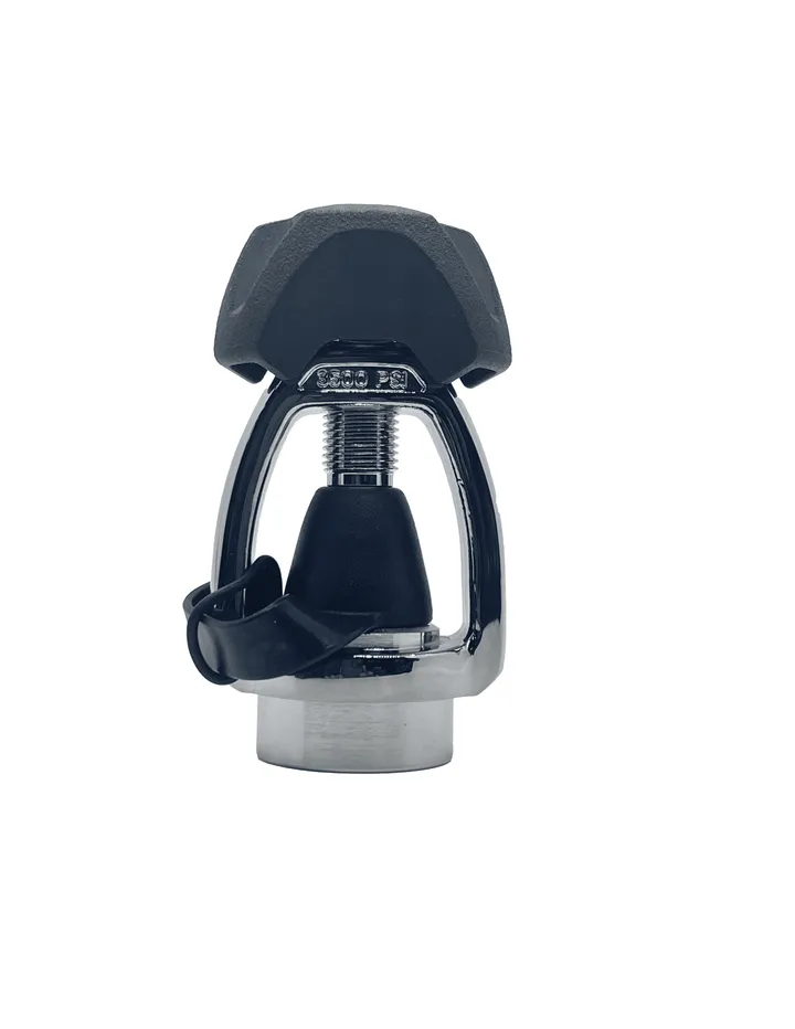 NEX Monterey DIN to Yoke (INT) regulator adapter — photo 1